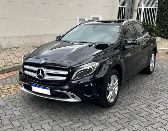MERCEDES-BENZ GLA 200 1.6 CGI ADVANCE 16V TURBO FLEX 4P AUTOMÁTICO